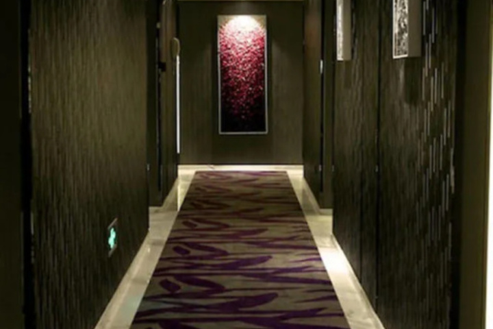 Room 12 of 14