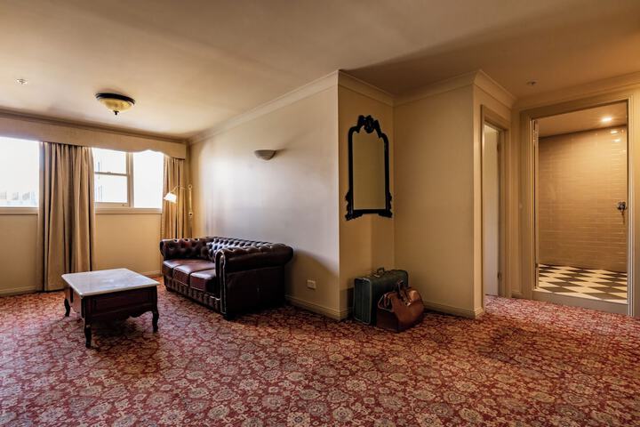 Room 30 of 63