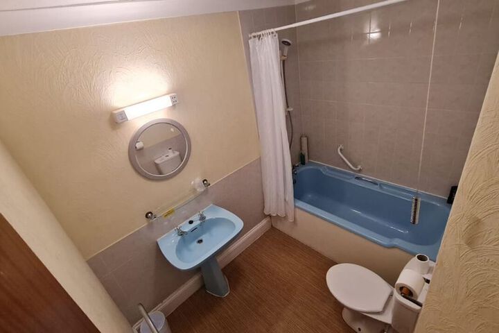 Room 44 of 71