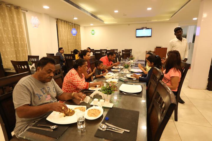 Dining 29 of 49