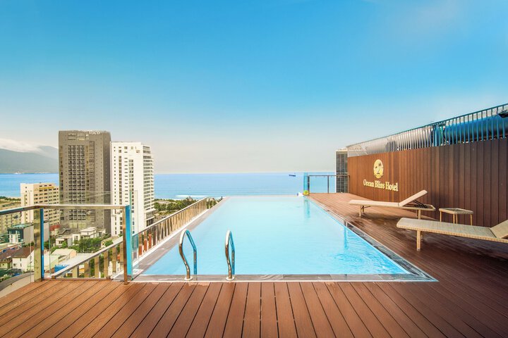 Pool 33 of 47