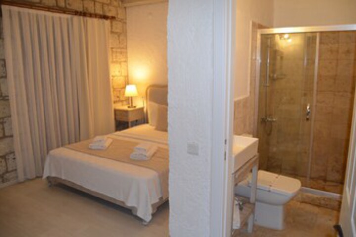 Room 56 of 82