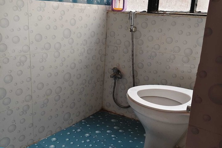 Room 18 of 21