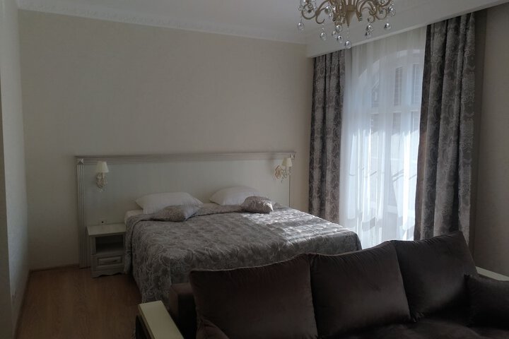 Room 17 of 47