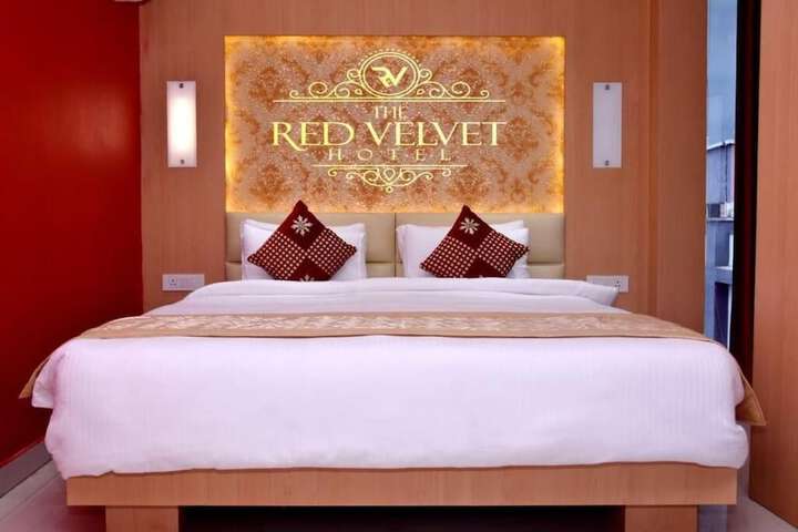 Room 27 of 53