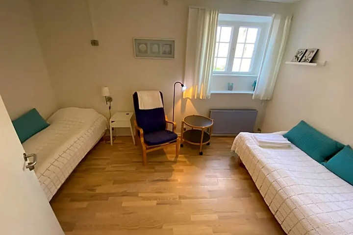 Room 5 of 20