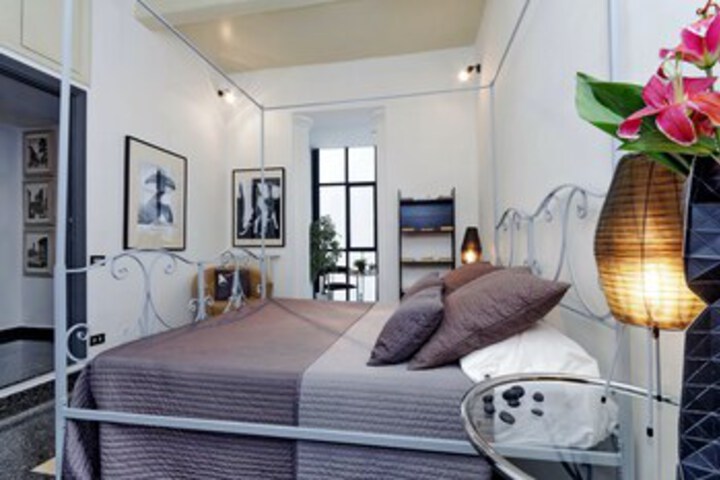Room 35 of 60