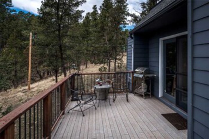 Terrace/Patio 2 of 33