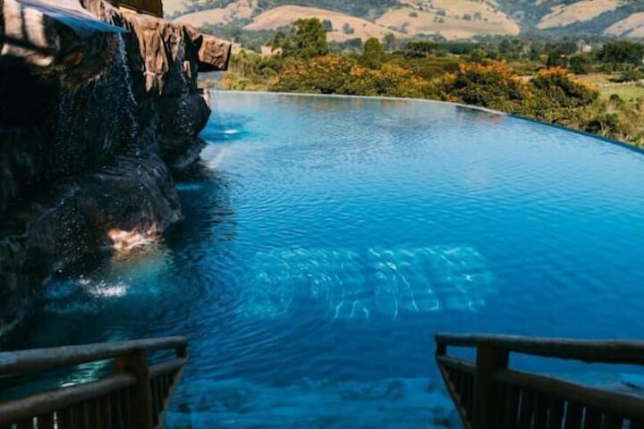 Pools & Facilities