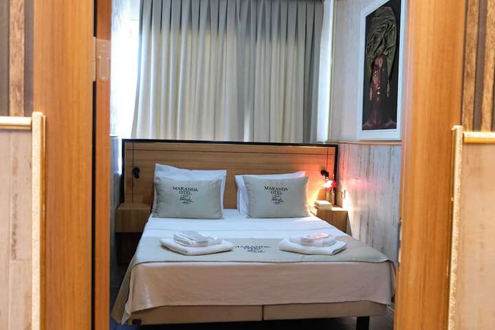 Room 72 of 170