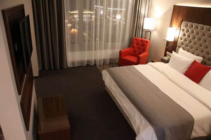 Room 7 of 60