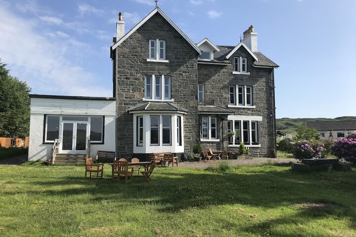 Loch Shiel Hotel in Acharacle