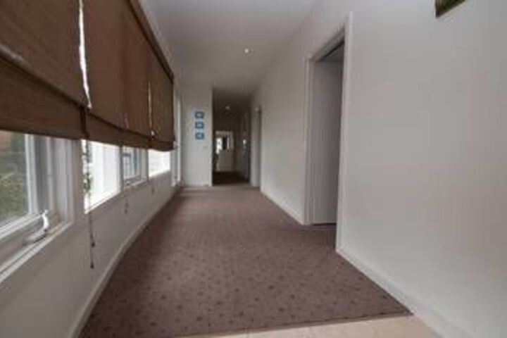 Room 18 of 22