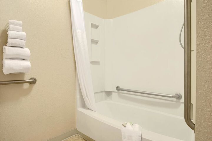 Room 15 of 31