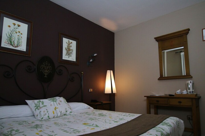 Room 15 of 49