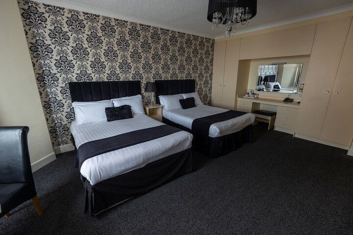 Room 34 of 44