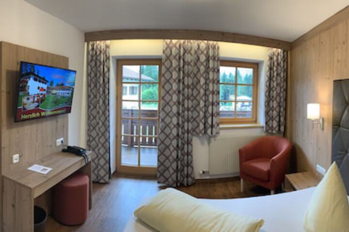 Room 20 of 54