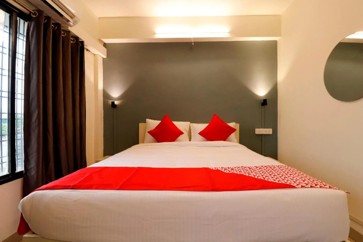 Room 4 of 4