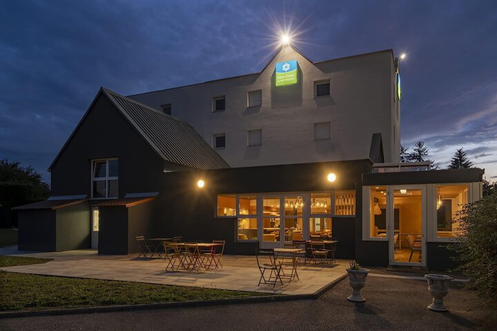 Hotel 65 of 66