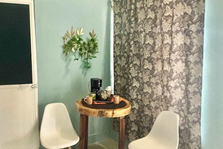 Room 5 of 60
