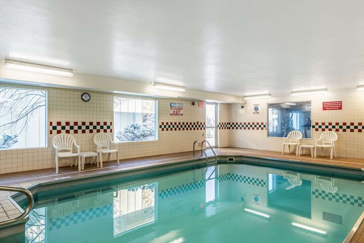Pool 31 of 41
