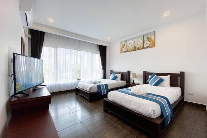 Room 7 of 24