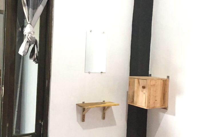 Room 16 of 23