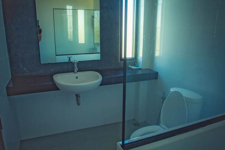 Room 13 of 24