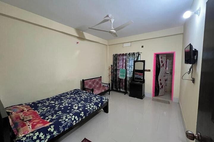 Room 6 of 45