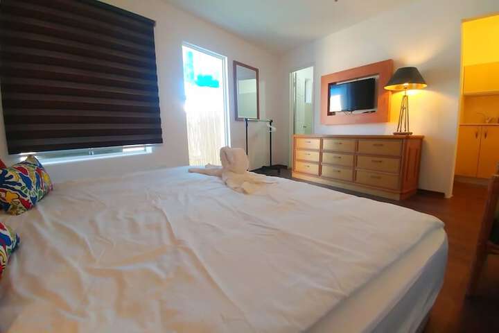 Room 17 of 80