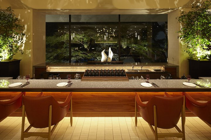 Dining 90 of 239