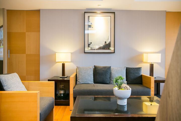 Guest Lobby
