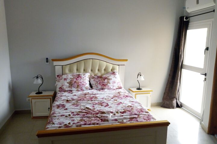 Room 7 of 20