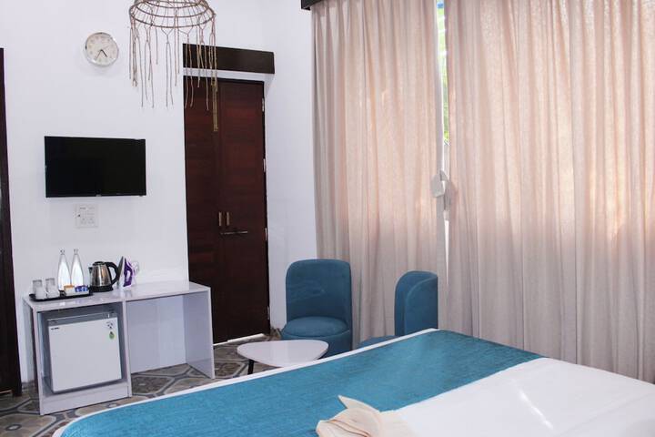 Room 5 of 39