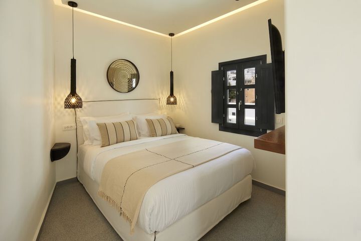 Room 13 of 58