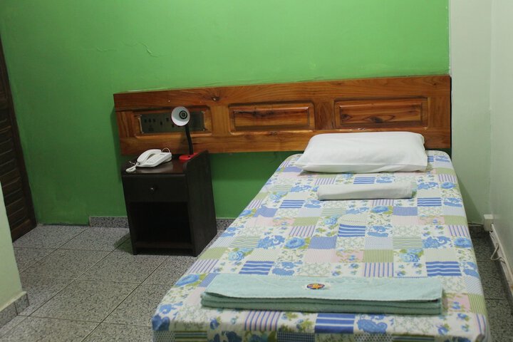 Room 11 of 34