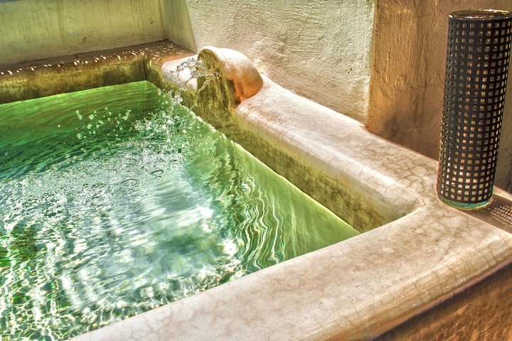 Pool 15 of 25