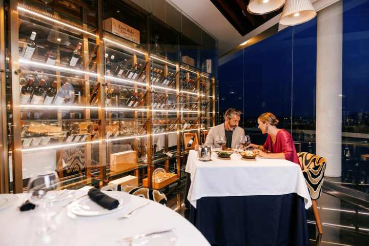Dining 98 of 140