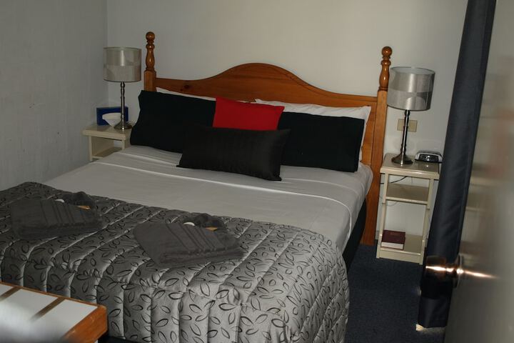 Room 13 of 41