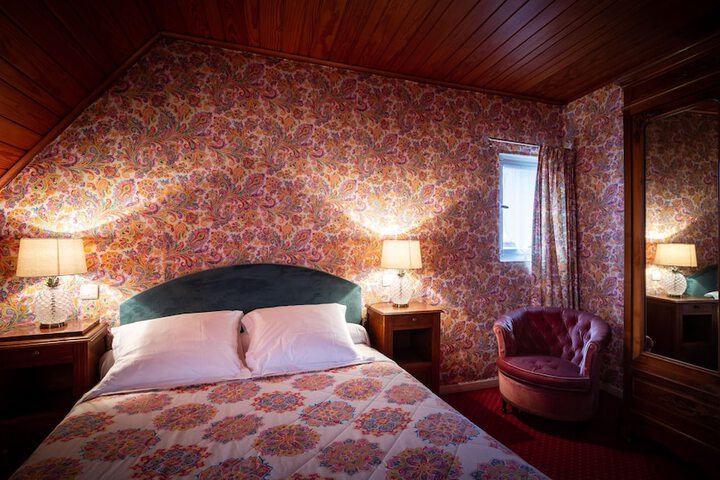 Room 15 of 54