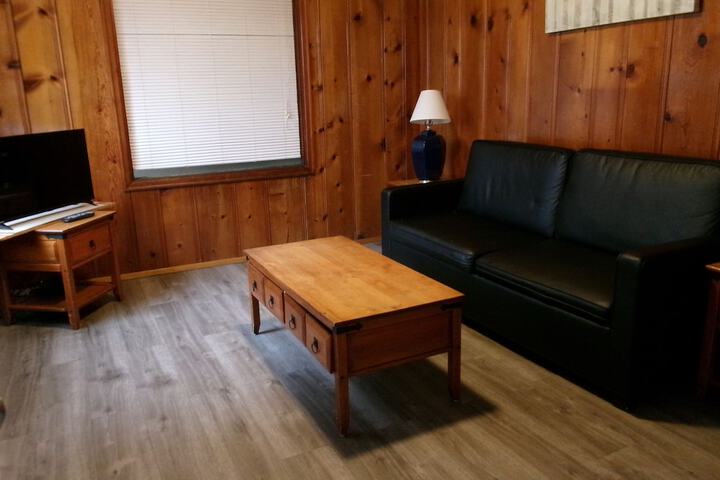Room 7 of 165