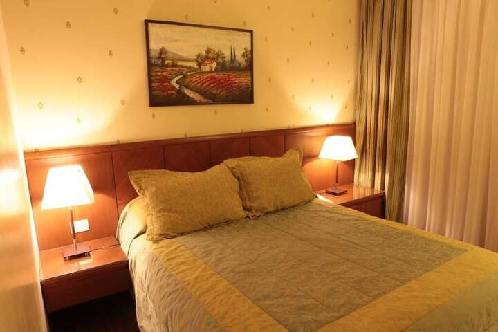 Room 14 of 38