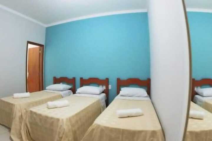 Room 7 of 16