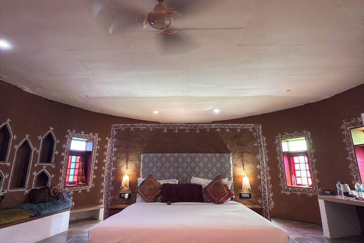Room 37 of 172