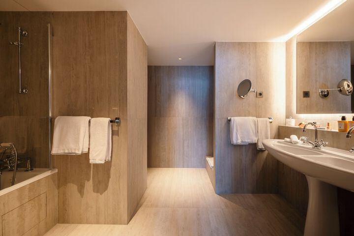 Room 49 of 101