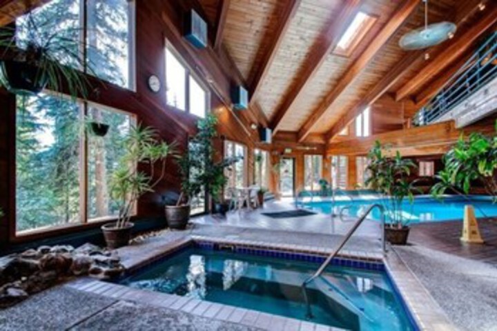Pool 10 of 18