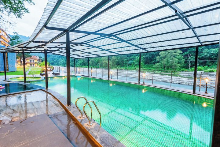 Pool 69 of 161