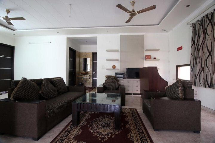Hotel Interior 2 of 14