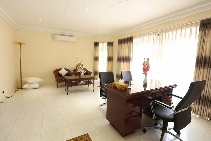 Room 20 of 32
