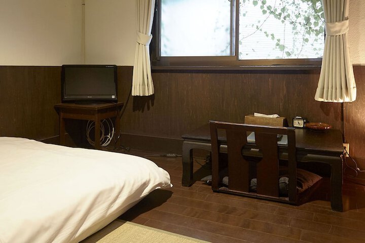 Room 8 of 39